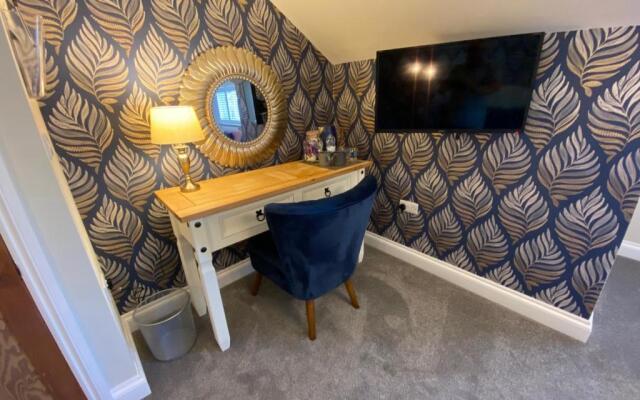 East Llanteg Guest House