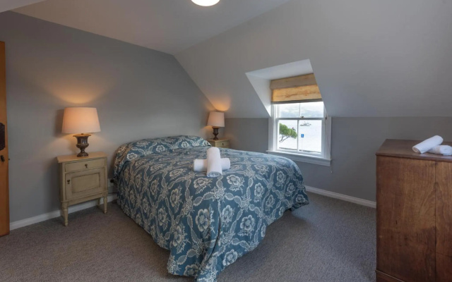Akaroa Waterfront Apartment – Guest Rooms – Akaroa