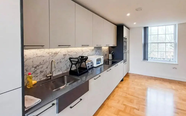 Modern 2 Bedroom 2 Bathroom Apartment
