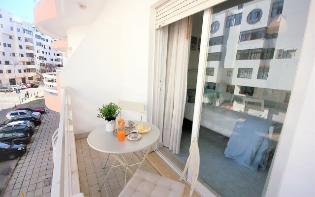 Dom Dinis em Quarteira T1