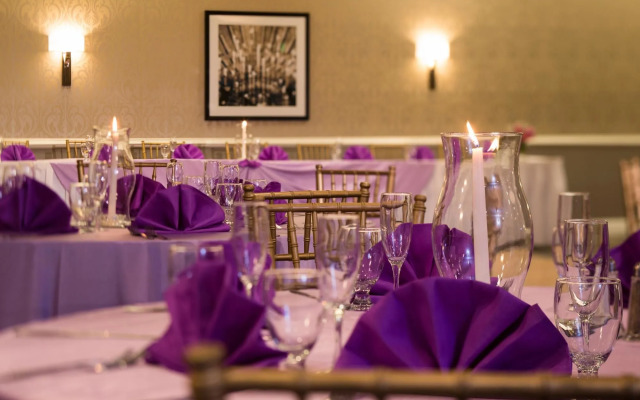 DoubleTree by Hilton Hotel Laurel