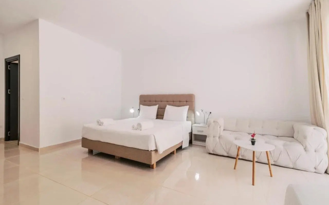 Bamboo Suites Adults Only