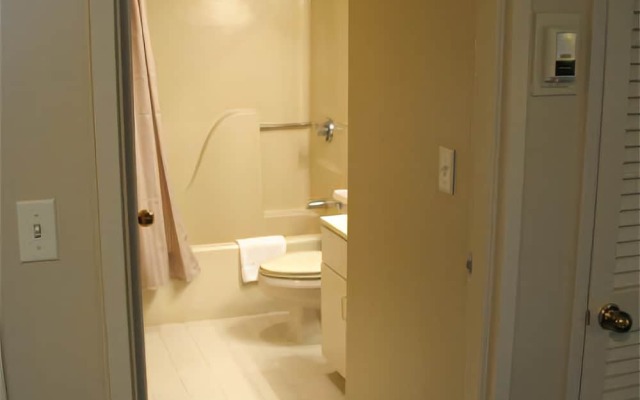 Atlantic Palace Suites