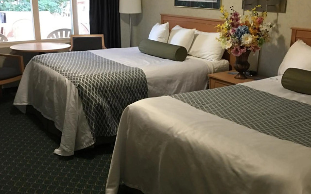 Travelodge by Wyndham Winnipeg East