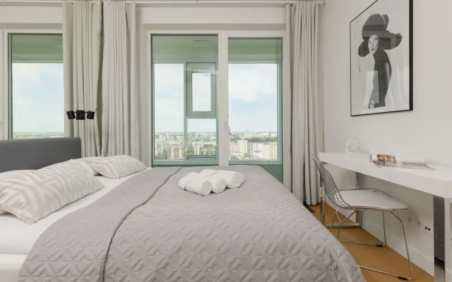 Unique Tower Warsaw by Renters Prestige