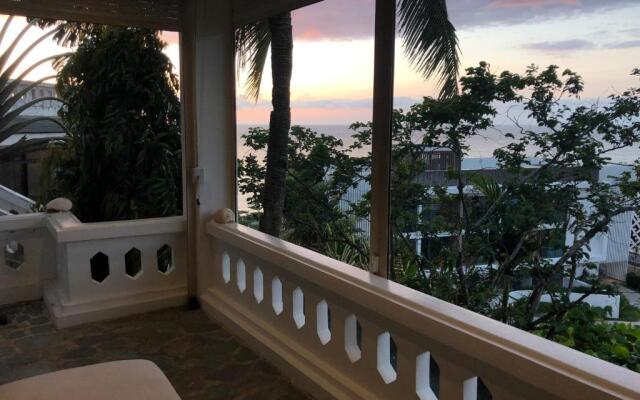 Argonauta Boracay Apartment Suites and Villas