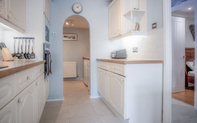 Captains Walk - 4 Bedroom Apartment - Saundersfoot