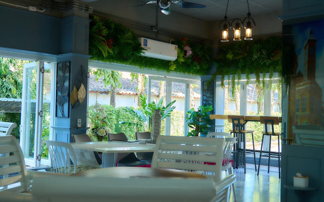 Nora Bukit Hotel By Zuzu