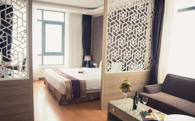 Royal Huy Tam Dao