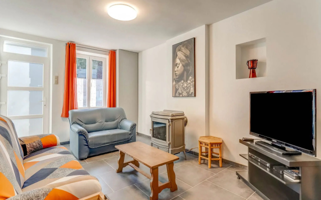 Cosy Holiday Home in Hastiere With a Terrace