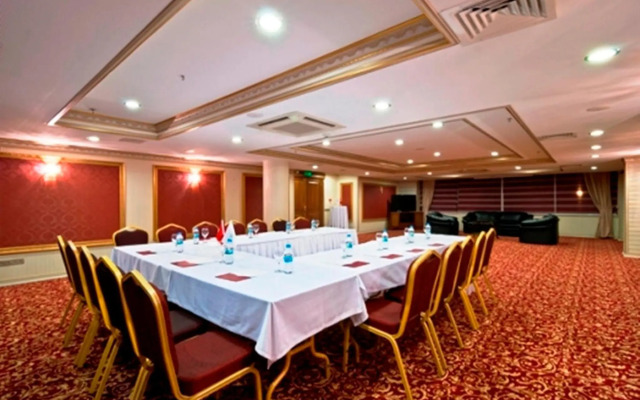 Yucesoy Liva Otel