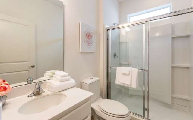 8 Bedroom 6 Bathroom Villa