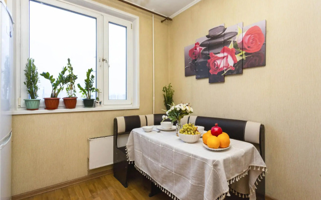 Moment House on 42 Mitinskaya Street
