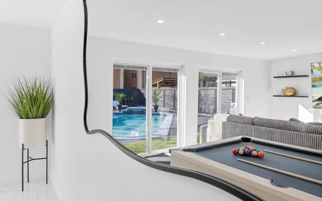 Luxury poolside paradise