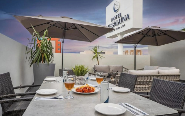 Hotel Mesaluna Short & Long Stay