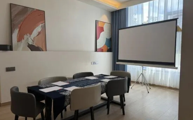 Yunlu Jingbo Sea View Resort Homestay – Business – Dali