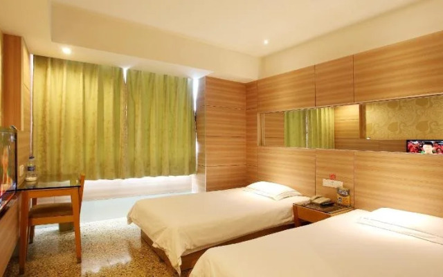 Yunqi Hotel