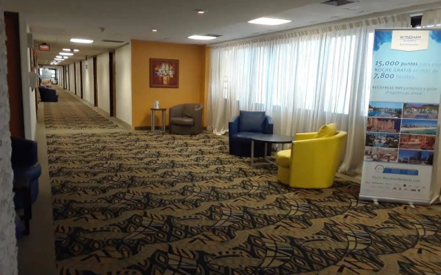 Howard Johnson Centro Cardiovascular San Juan