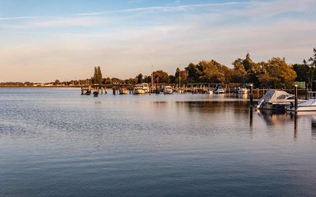 Hausboot Küstennebel