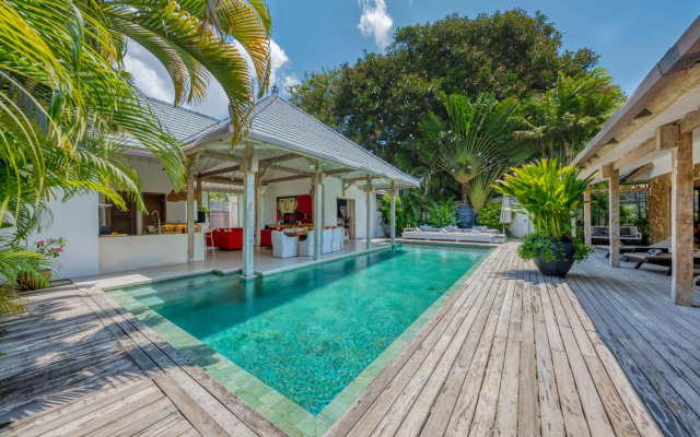 *PROMO* 4 bd Spacious villa in strategic location!