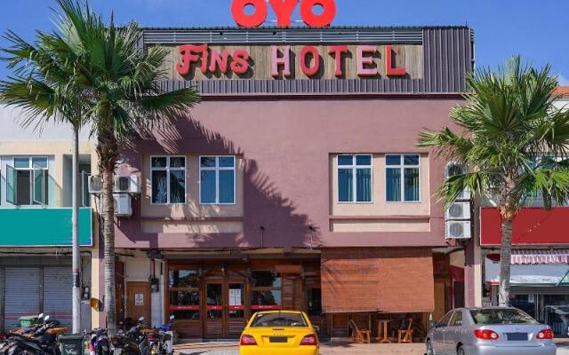 OYO 89976 Fins Hotel