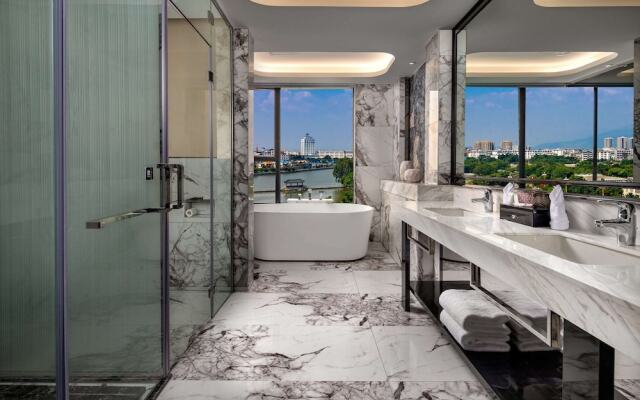 Ramada by Wyndham Mengzi Suites