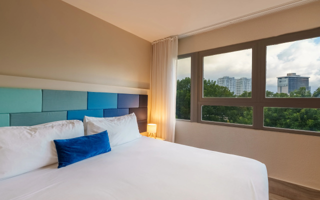 The Wave Hotel