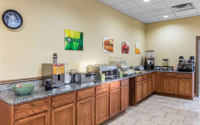 Quality Inn & Suites Conference Center