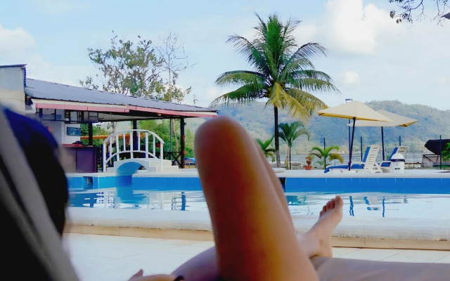 Hotel Laguna Azul