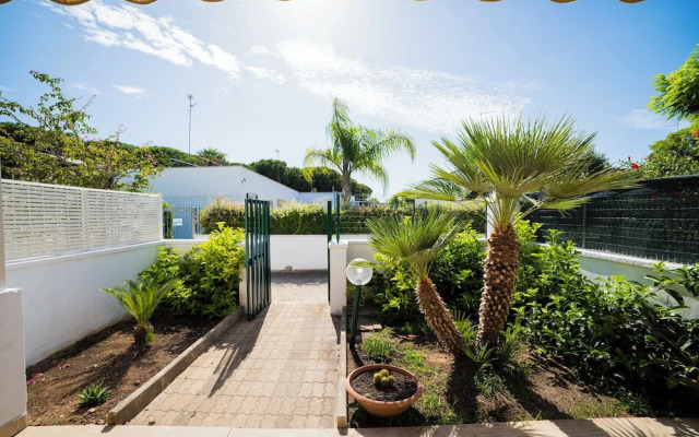 Villetta Tesea In Residence Near The Sea