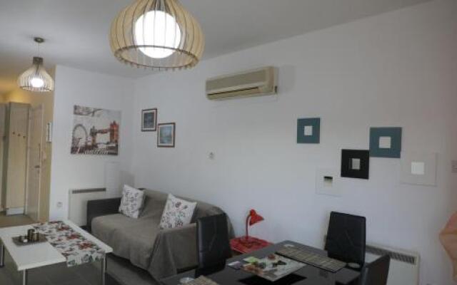 European Uni Apartment