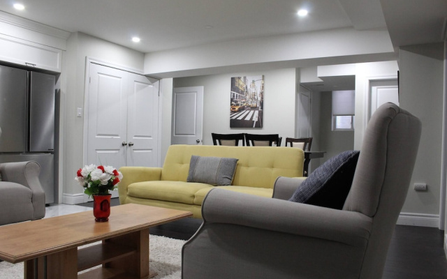 Cozy 2-bedroom House Rental in Brampton's Mount Pleasant
