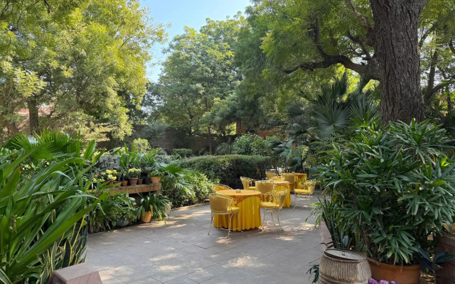 Hotel Devi Bhawan