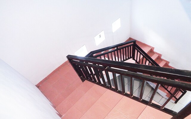 Oyo 1064 Manado Airport Residence