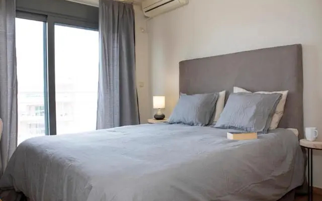 ATHENS Tower 2 BDRs / 2 BATHs luxury roof top residence