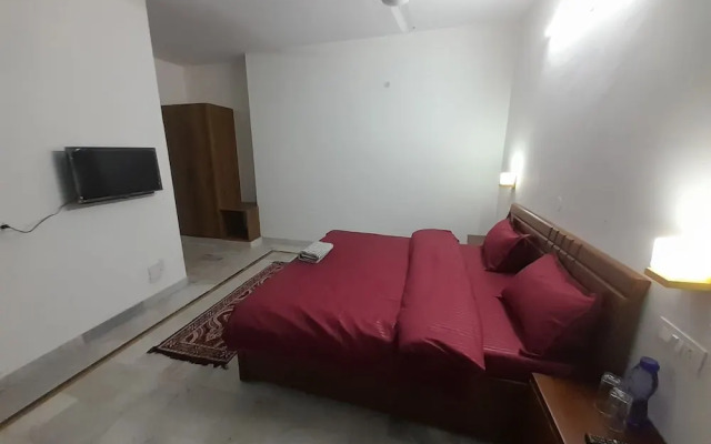 Goroomgo Himalayan Guest House Solan