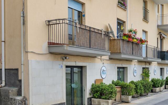 Serene Holiday Home in Acireale near Sea