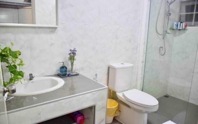 Pattaya Thai Earawan Pool Villas