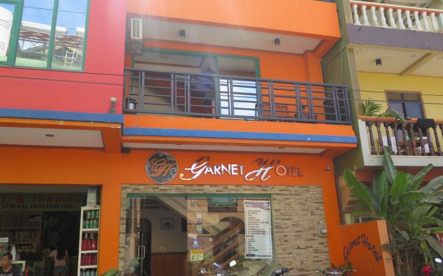 Garnet Hotel