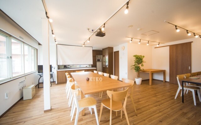Hostel KIKO