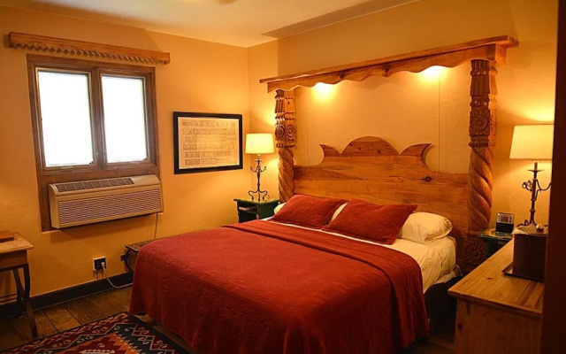 La Posada Hotel
