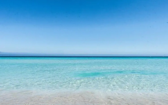 Casetta Vista Mare in Piazza a Mondello by Wonderful Italy