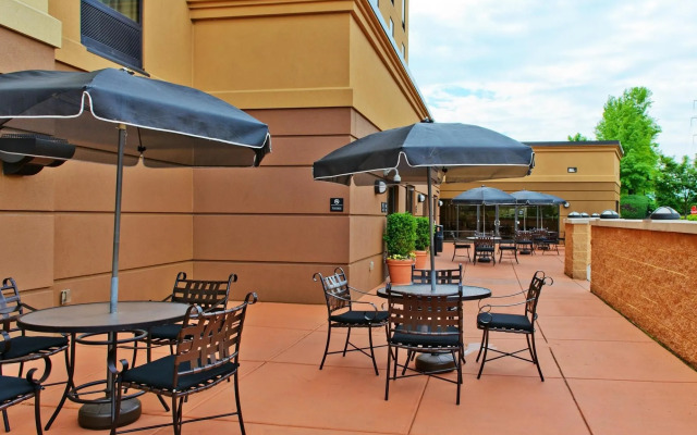 Hampton Inn & Suites Frederick-Fort Detrick