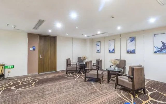 Kinghand Court Holiday Inn – Hotel Rooms – Anxin