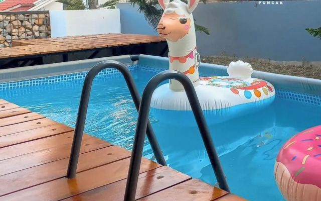 Sierra By Semusim Villa