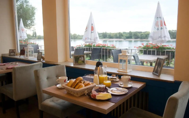 Hotel Und Restaurant Fährhaus