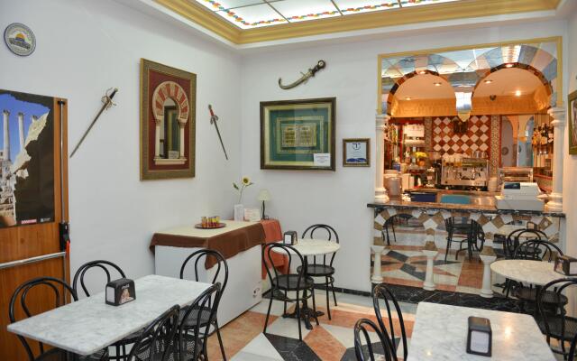 Los Omeyas Hotel