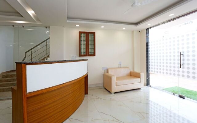 OYO 12692 Amexx Residency
