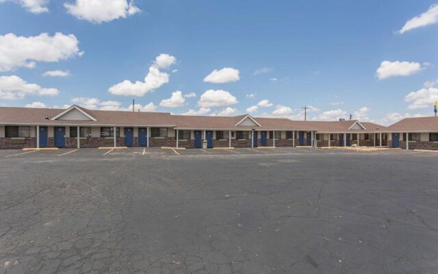 Motel 6 Lordsburg, NM