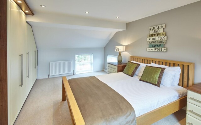 Host Stay Doray House